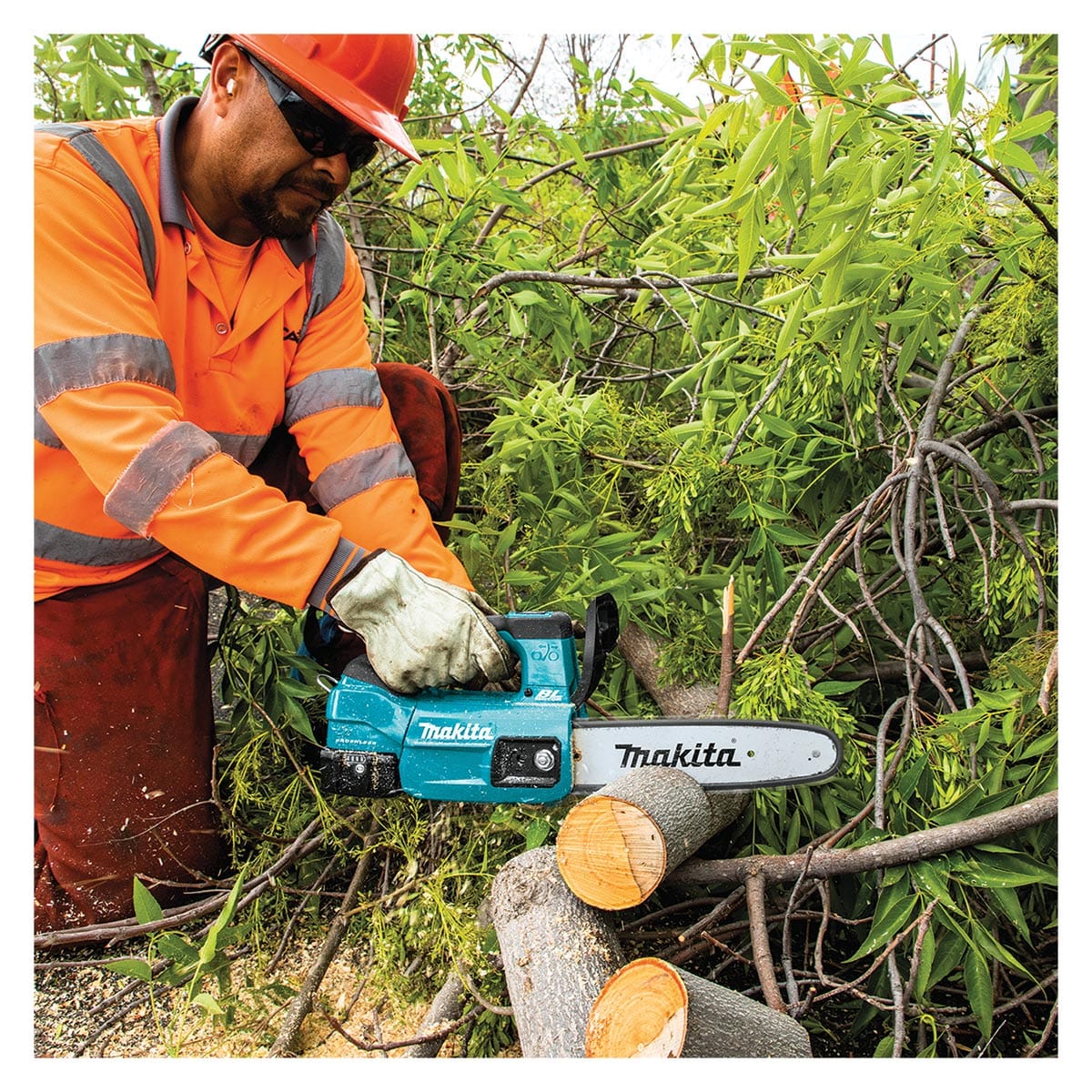 Makita 18V LXT® Lithium-Ion Brushless Cordless 12" Top Handle Chain Saw Kit (4.0 Ah)