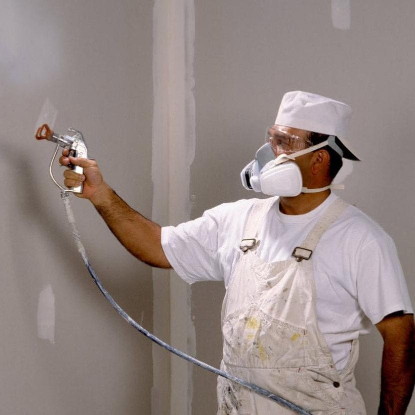 3M 5000 Series Disposable Half Mask Respirator Assembly In Use+++3M 5000 Series Disposable Half Mask Respirator Assembly In Use