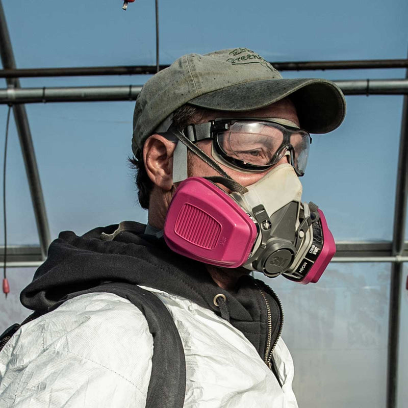 3M half mask respirator