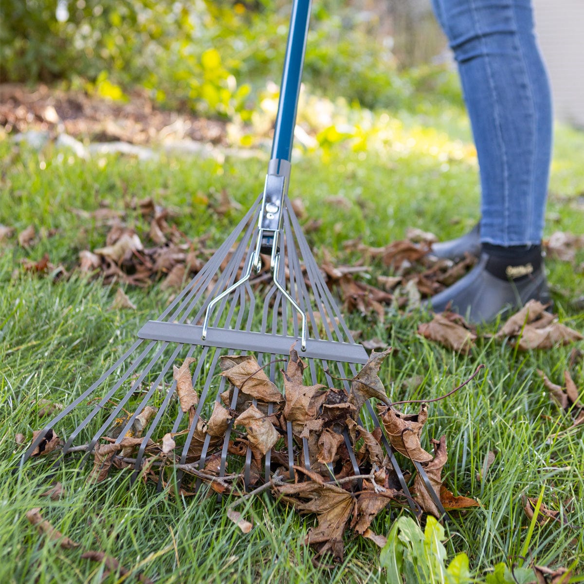 Gemplers 18-Tine Shrub Rake with Fiberglass Handle