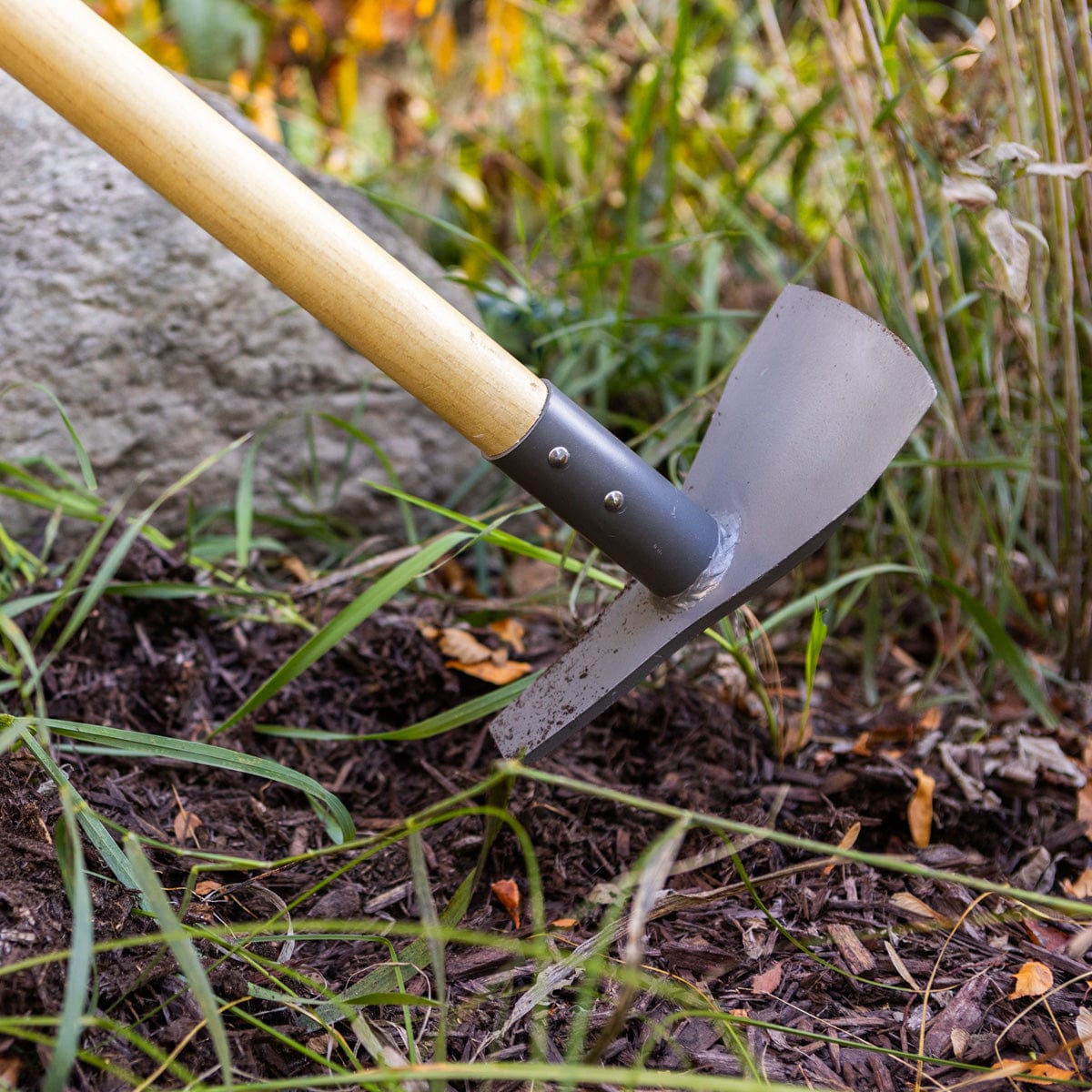 Pickhoe Gemplers Pick Hoe with Wood Handle