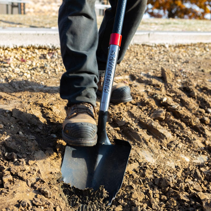 Gemplers Sawtooth Roundpoint Shovel