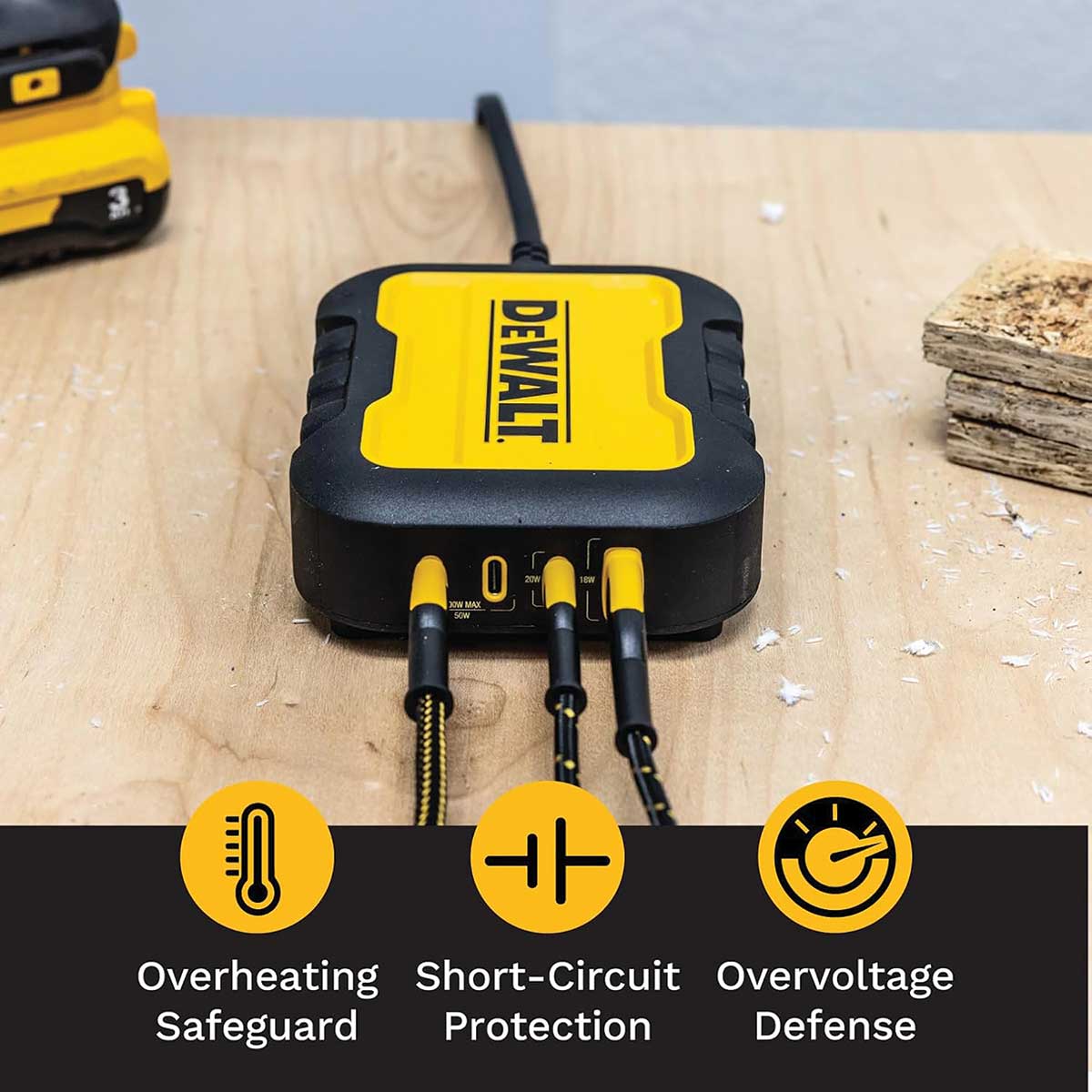 DEWALT 100W 120V 4-Port Charging Station