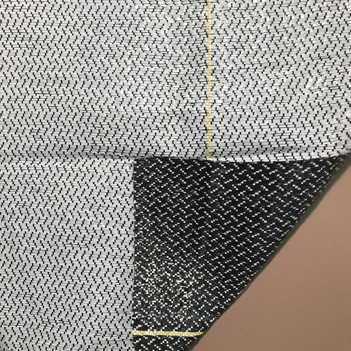 DeWitt 3.8 oz Reflective White/Black Woven Ground Cover