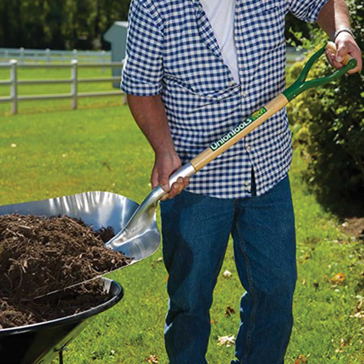 Aluminum Scoop with D-Grip Handle