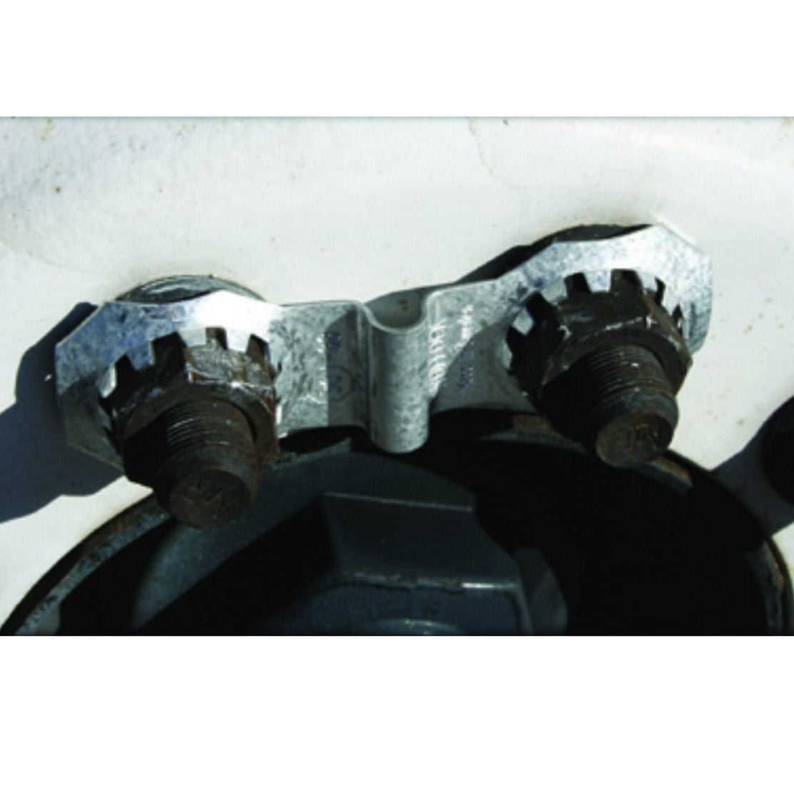 AME Rollocks Wheel Nut Clamp