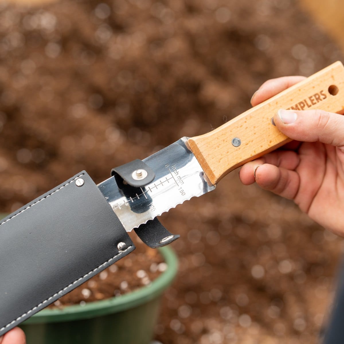 Gemplers Hori Hori Knife with Wood Handle