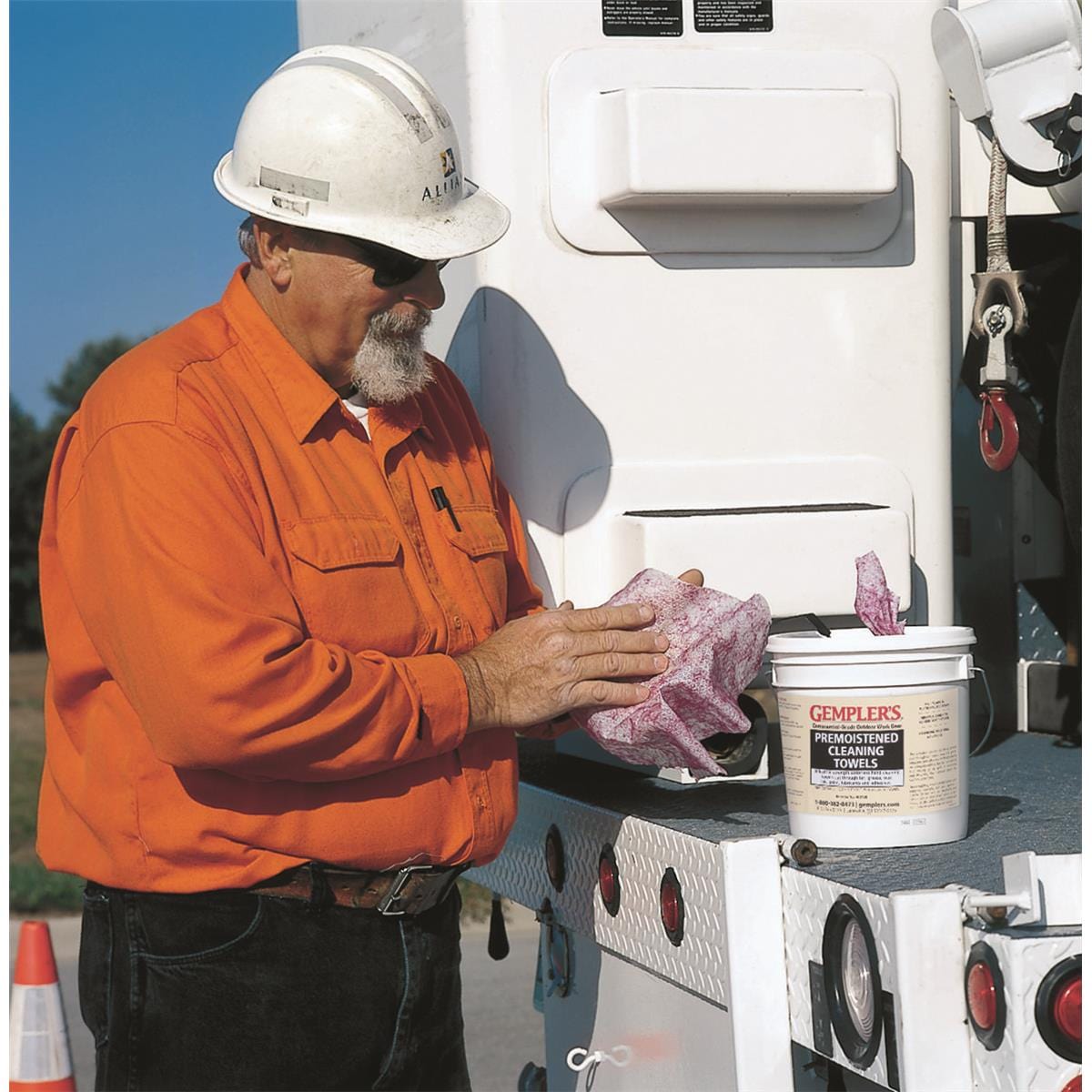 Gemplers Waterless Hand Cleaner Towels