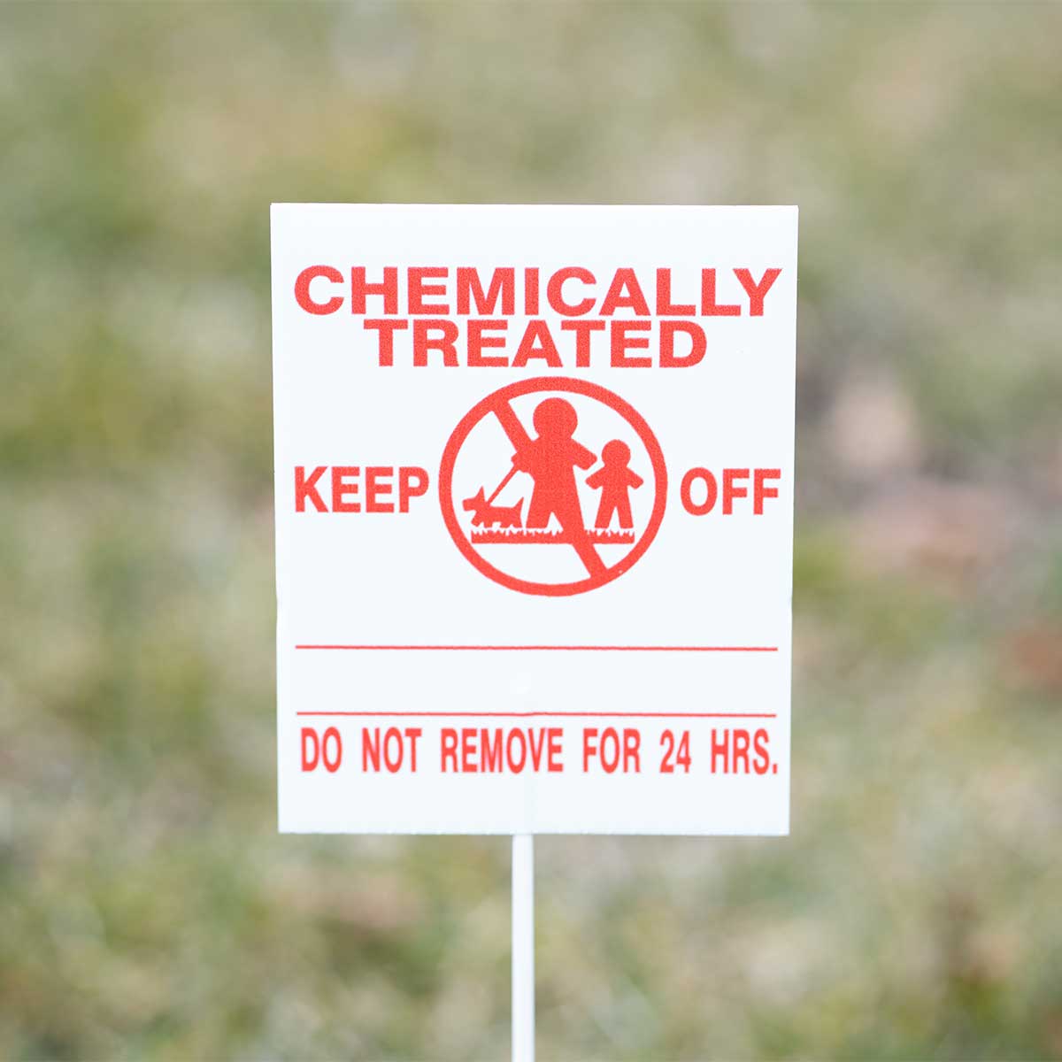 Gemplers Iowa Lawn Pesticide Application Signs