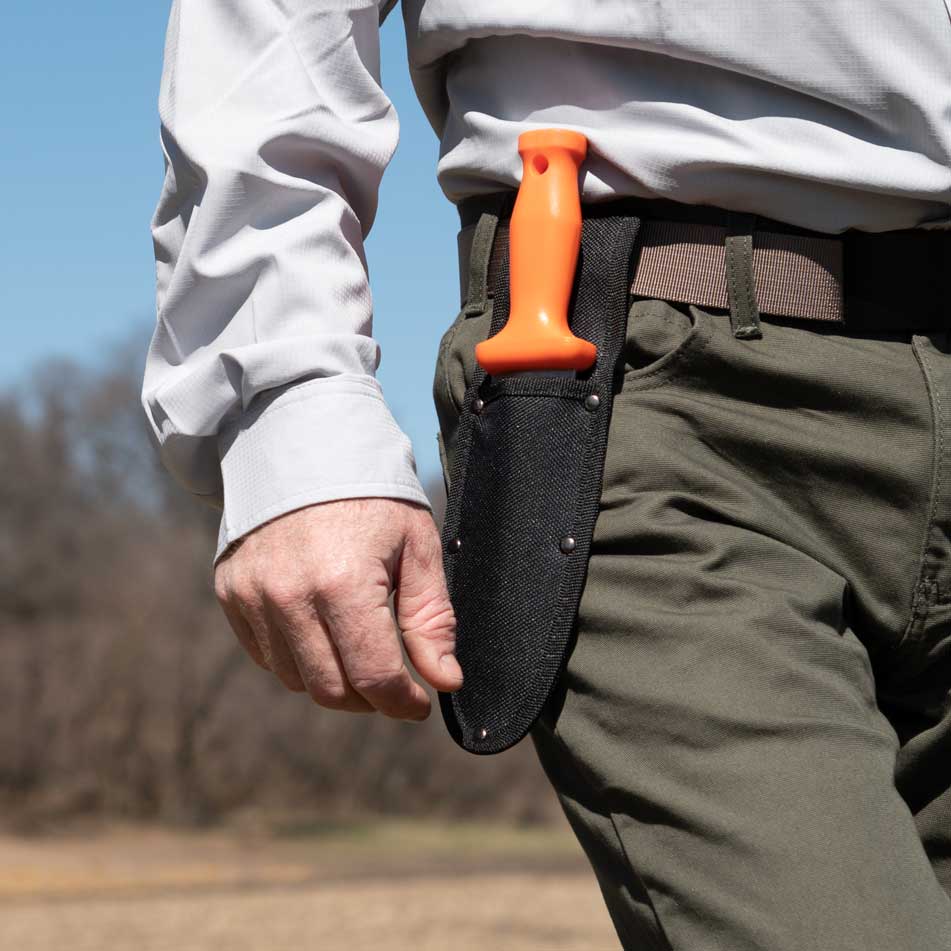 Seymour® Landscaper Knife, 6.5" Blade, W/ Sheath In Use+++Seymour® Landscaper Knife, 6.5" Blade, W/ Sheath In Use