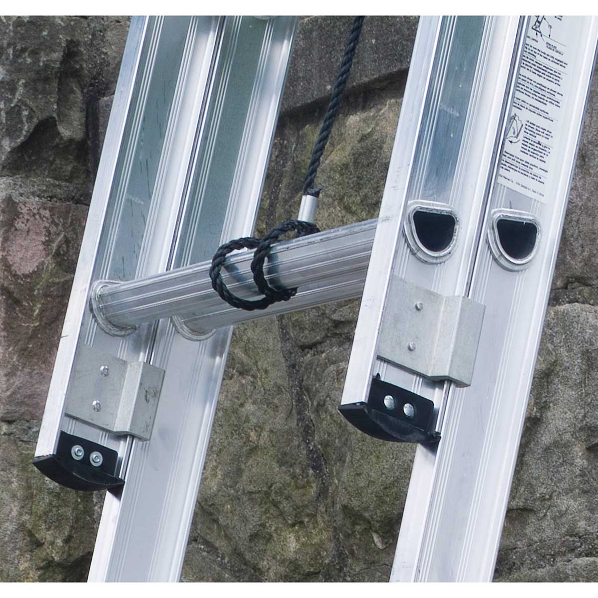 Werner Type IA Aluminum D-Rung Extension Ladder
