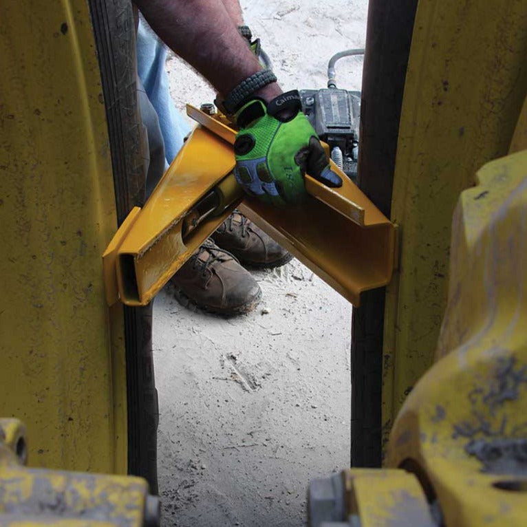 AME Dual Agricultural Tire Bead Breaker 10 Ton In Use+++AME Dual Agricultural Tire Bead Breaker 10 Ton In Use