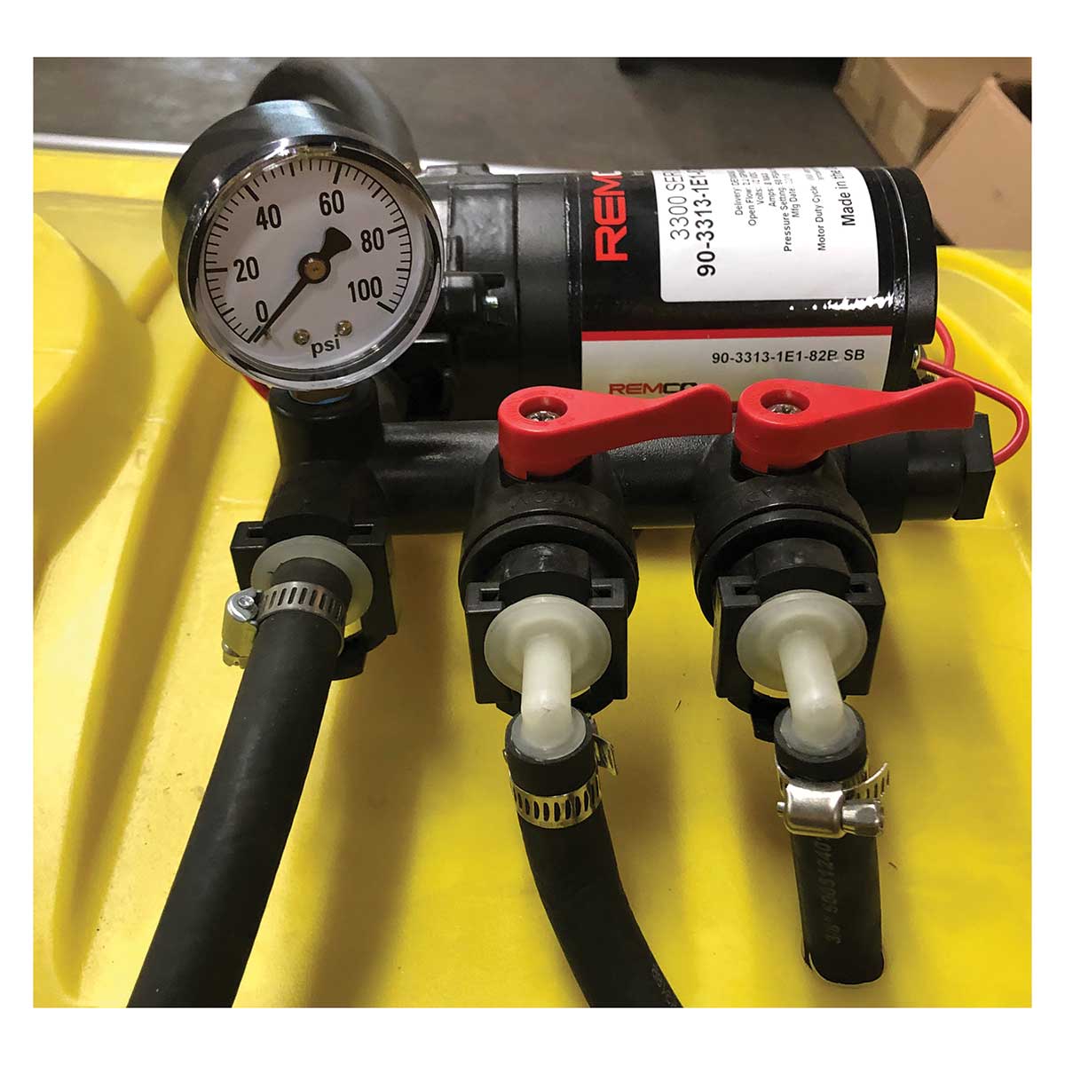 Remco Sprayer Manifold Kit, 2 Ball valves, 1/4" Gage port, 1/2" FNPT Aux port, 3300/3200/5500 Series RM-35C-K