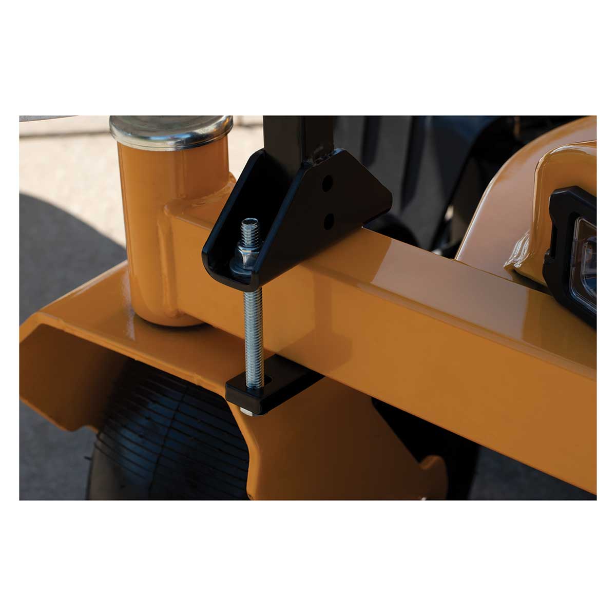 Agri-Fab ZT Handle/Bucket Bracket