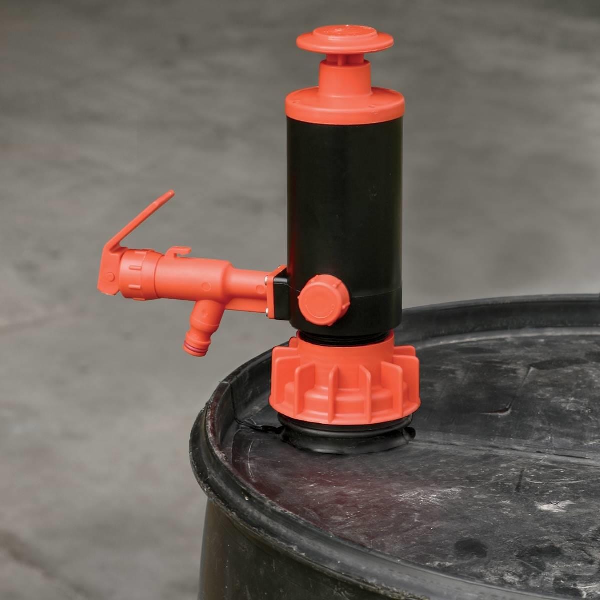 Red GoatThroat Pump with Nitrile Seal