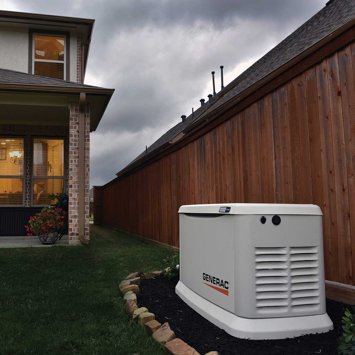 Generac Guardian 22 kW Standby Generator with 200 Amp Whole Home Transfer Switch