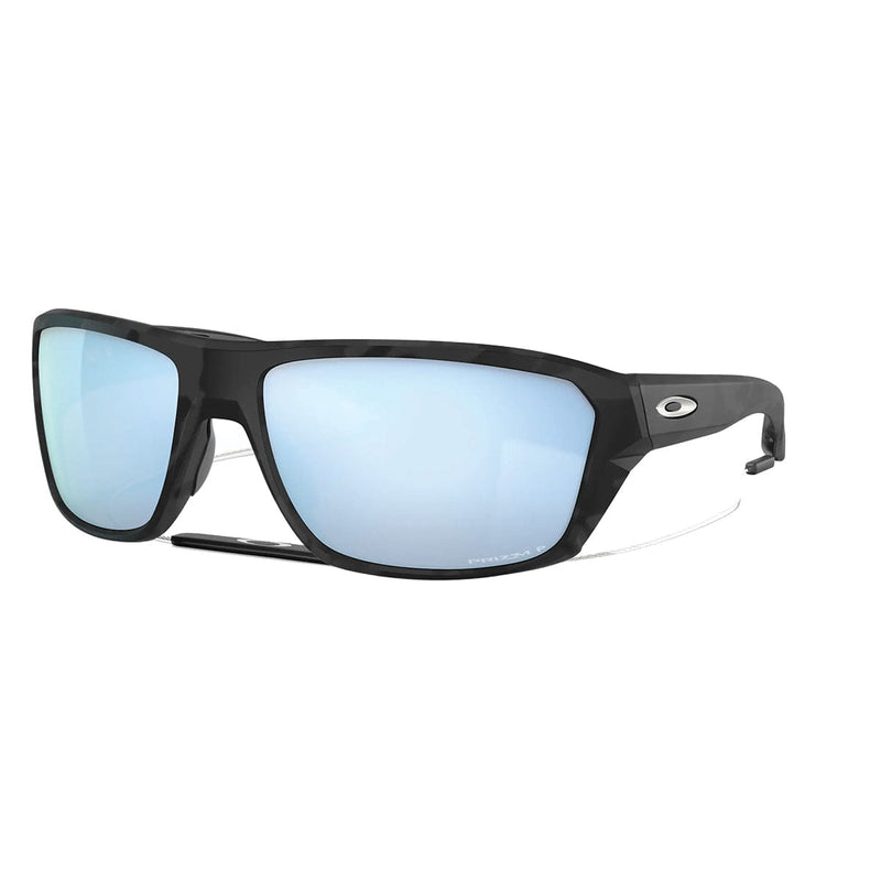 Oakley Flak 2.0 XL Sunglasses (Matte Black Frame/Prizm Deep H2 O Polarized  Lens) with USA Flag Lens Cleaning Kit