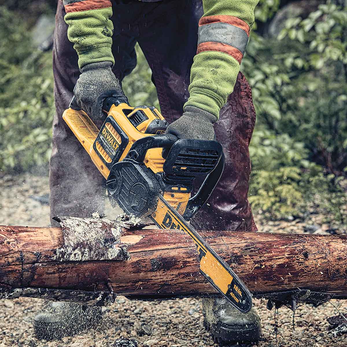 DEWALT FLEXVOLT® 60V MAX Brushless Chainsaw Kit