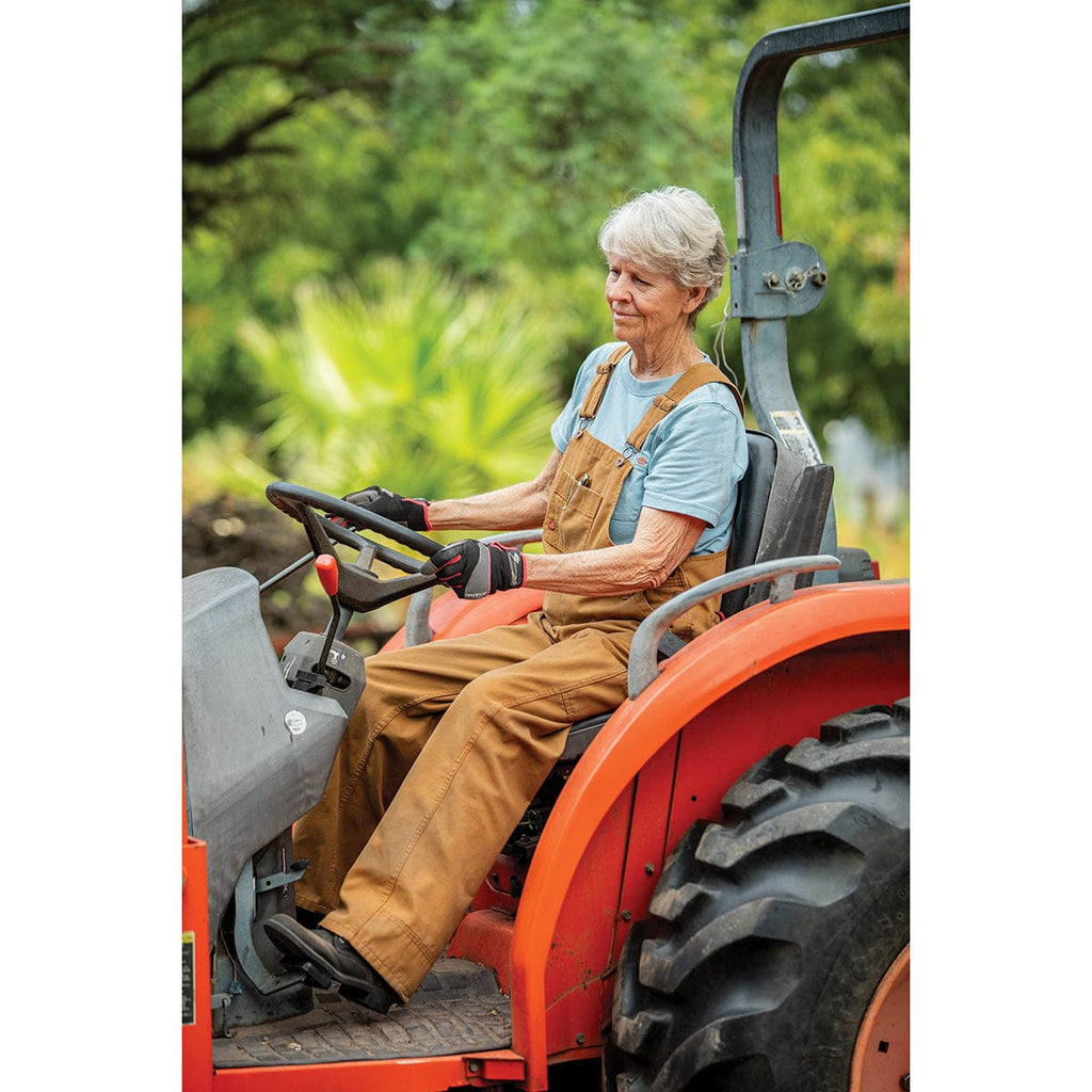 Dickies Women's Bib Overalls In Use+++Dickies Women's Bib Overalls In Use
