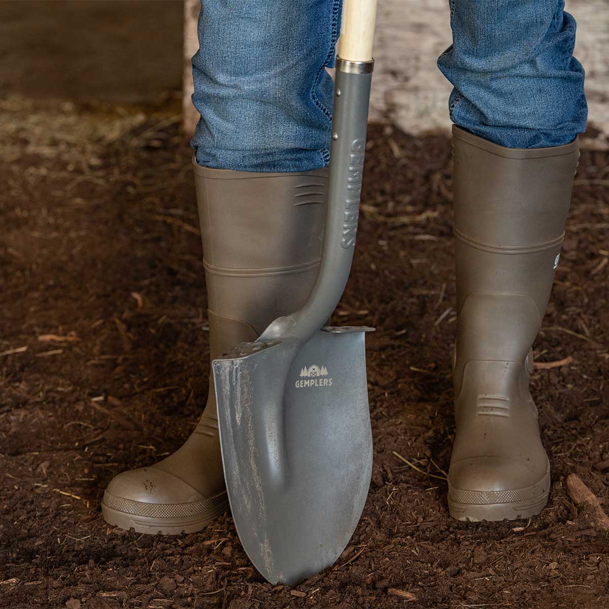 Gemplers Wood Handle Shovel with Round Point