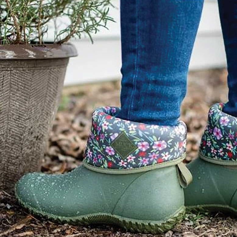 Muck Boot Co. Women's Muckster II Mid Calf Boots In Use+++Muck Boot Co. Women's Muckster II Mid Calf Boots In Use