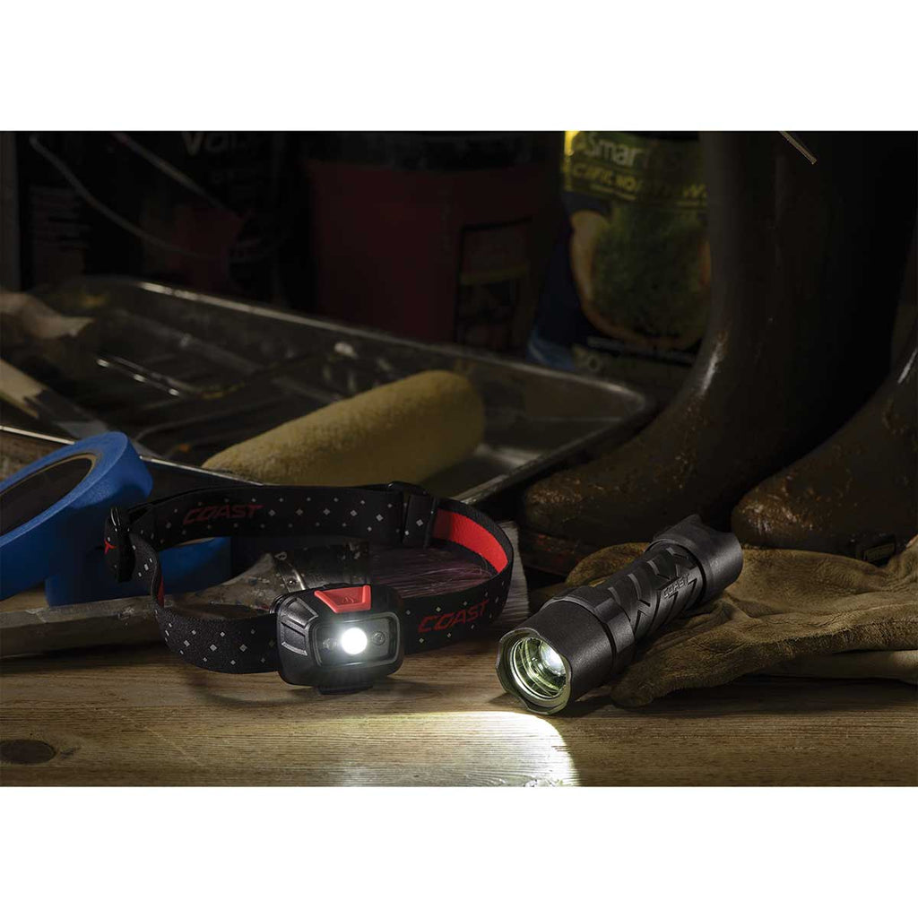 Coast LED Waterproof Focusing Flashlight - Polysteel 200 In Use+++Coast LED Waterproof Focusing Flashlight - Polysteel 200 In Use