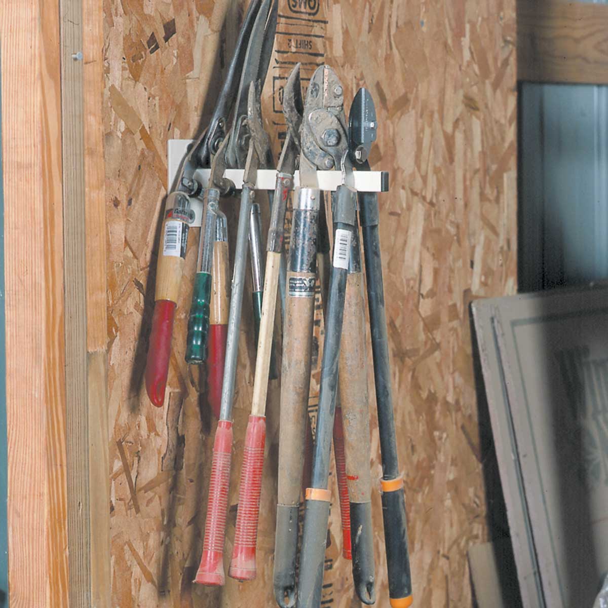 Single Prong Tool Rack | 12